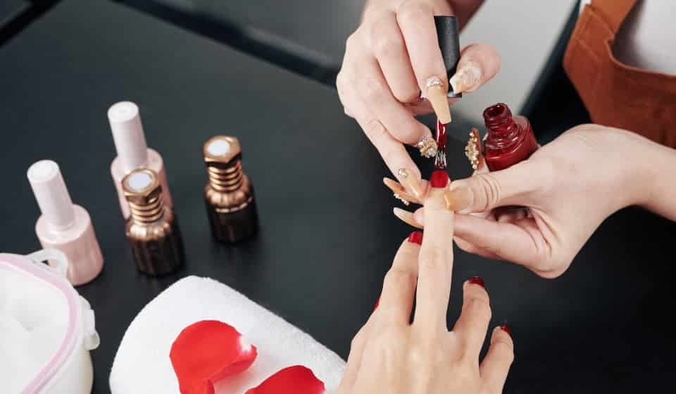 Why is Gelous Gel Nail Polish a Good DIY Gel Manicure Brand?