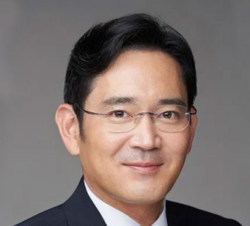 Jae-yong (Jay Y. Lee)