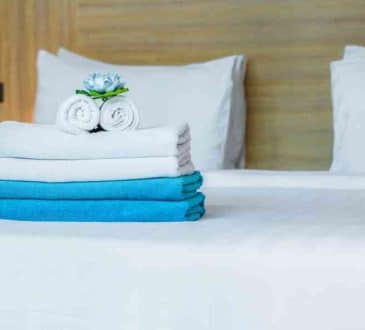 Clean bed with towels