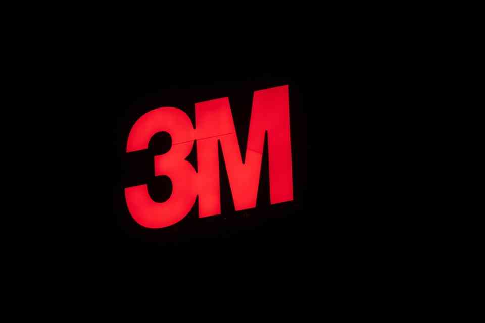 3M Carrie Cox