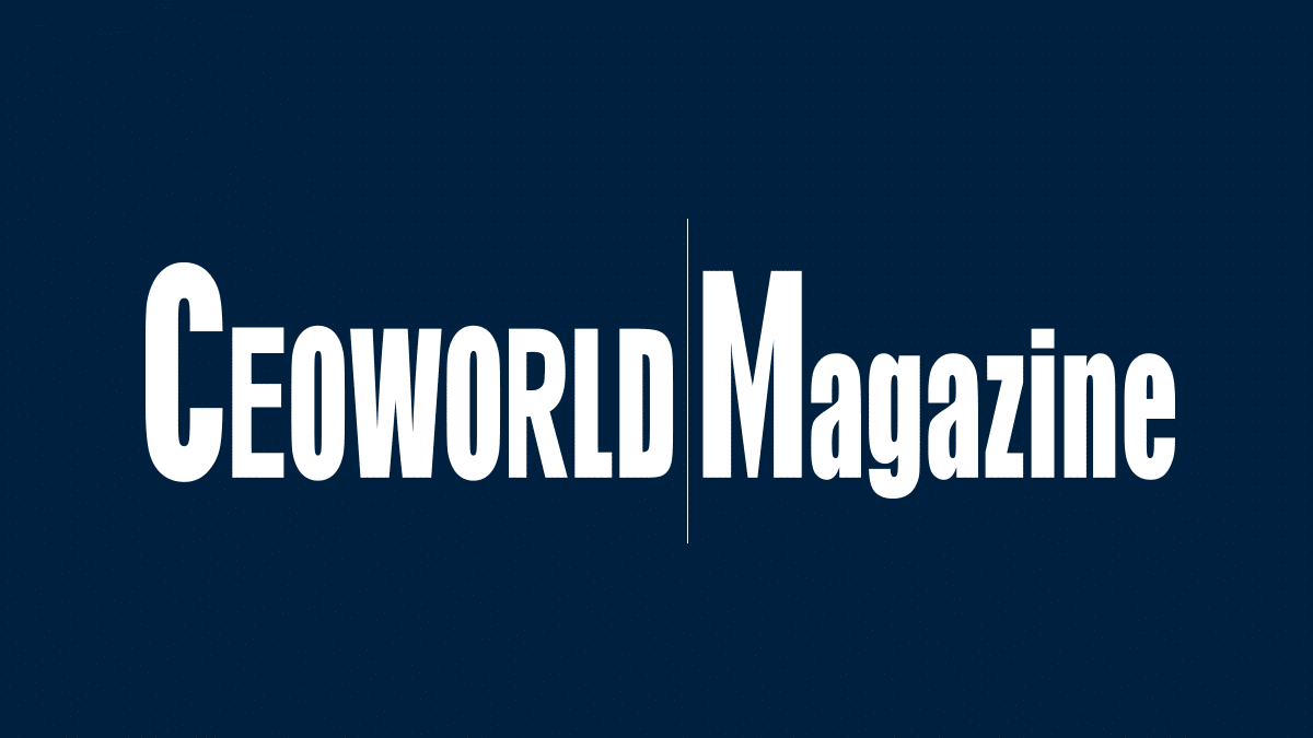 CEOWOLR Magazine Logo